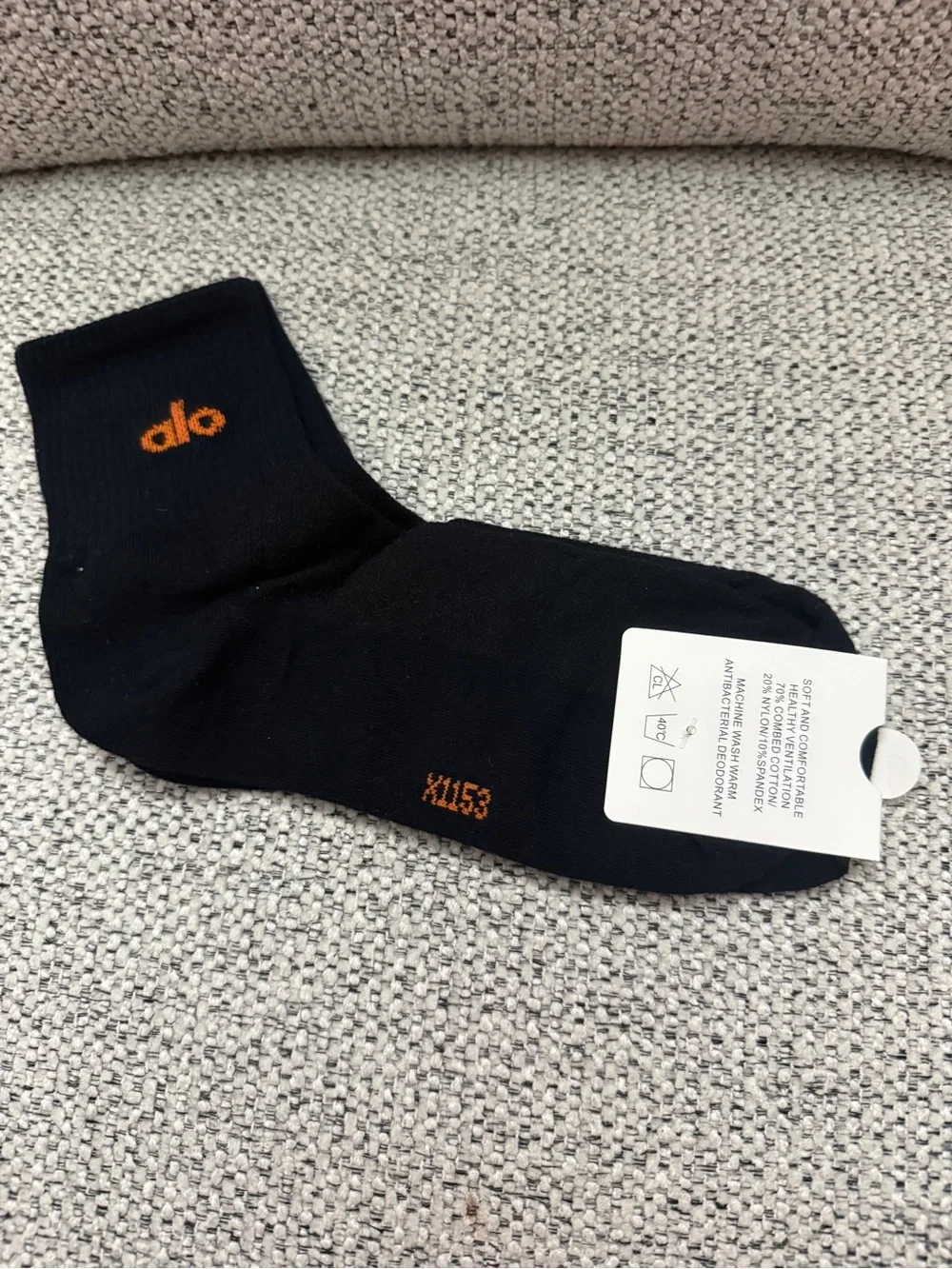 ALO Yoga Unisex White Logo Crew Socks